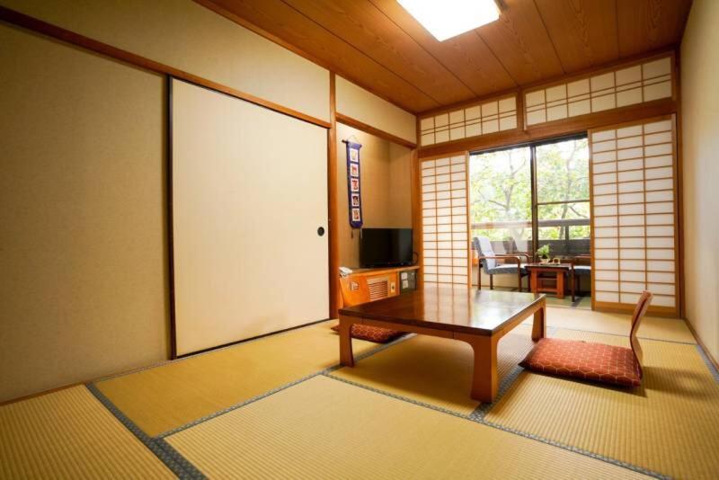 Ryokan Misato Minamioguni Exteriör bild