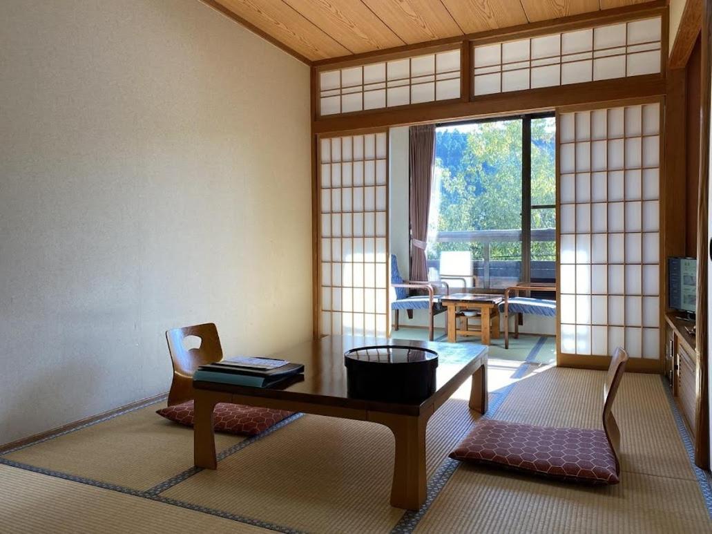 Ryokan Misato Minamioguni Exteriör bild