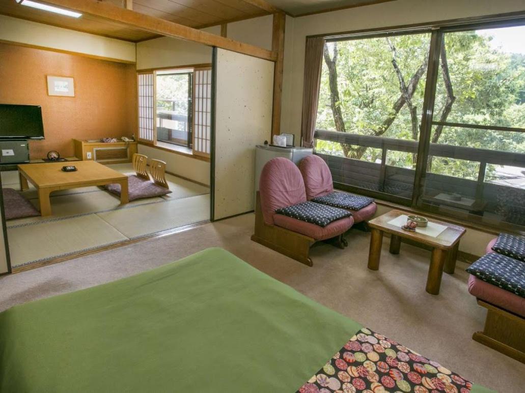 Ryokan Misato Minamioguni Exteriör bild